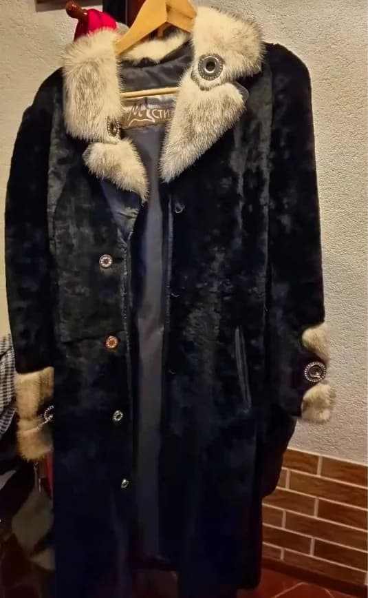 From a mouton coat to a biker jacket with a blue collar